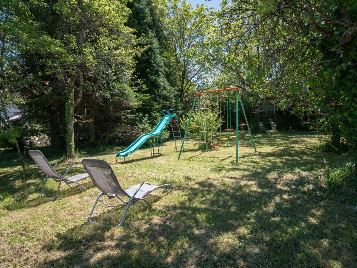 Quaint Holiday Home In Payzac With Garden מראה חיצוני תמונה